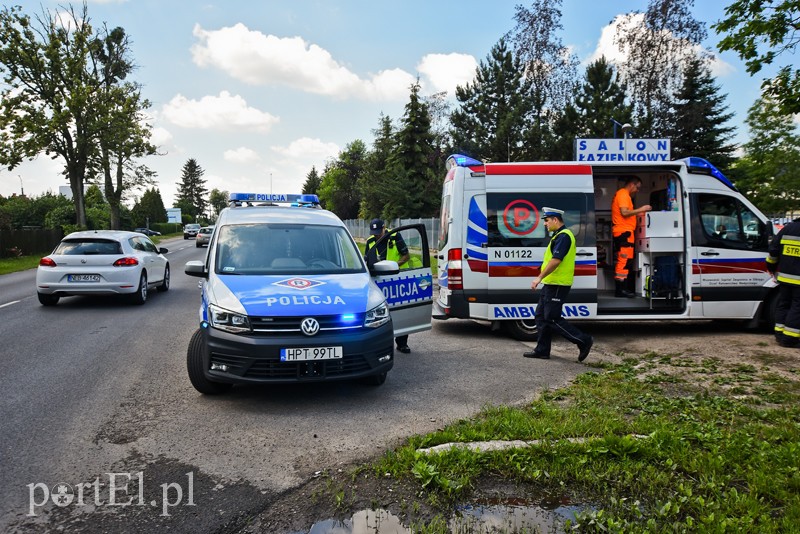 Elbląg, Potrącenie rowerzysty przy wyjeździe z myjni Elbląg, Potrącenie rowerzysty przy wyjeździe z myjni
