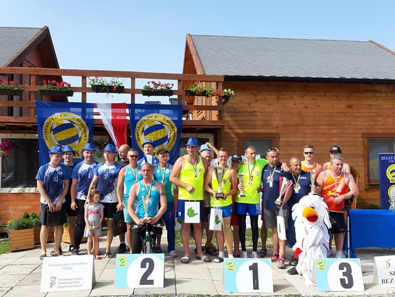 Elbląg, Potrójna korona w Piastowie Elbląg, Potrójna korona w Piastowie