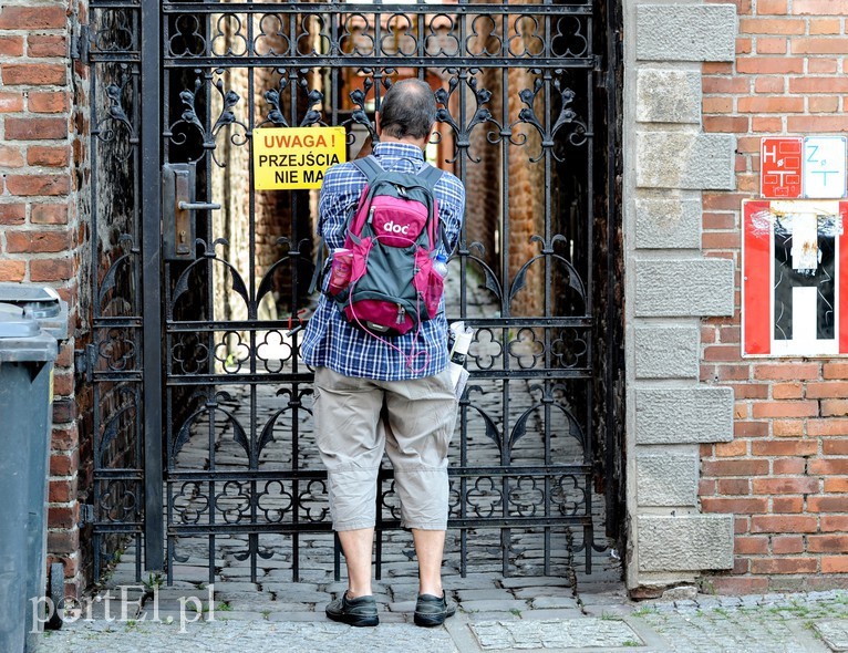 Elbląg, Ścieżka kościelna zamknięta do 14 lipca