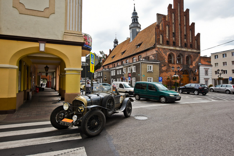 Elbląg, Jak aktorka na planie filmowym (Cudze chwalicie, swego nie znacie, odcinek 2) Elbląg, Jak aktorka na planie filmowym (Cudze chwalicie, swego nie znacie, odcinek 2)