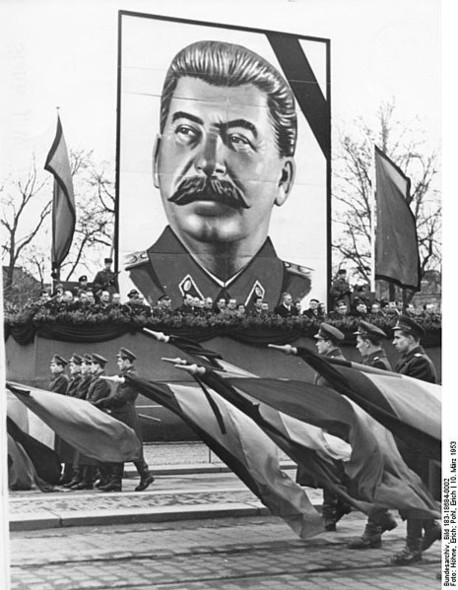 Elbląg, Umarł Stalin i zmienił się świat