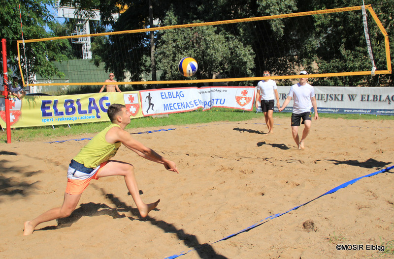 Elbląg, Zagrają w siatkówkę na plaży