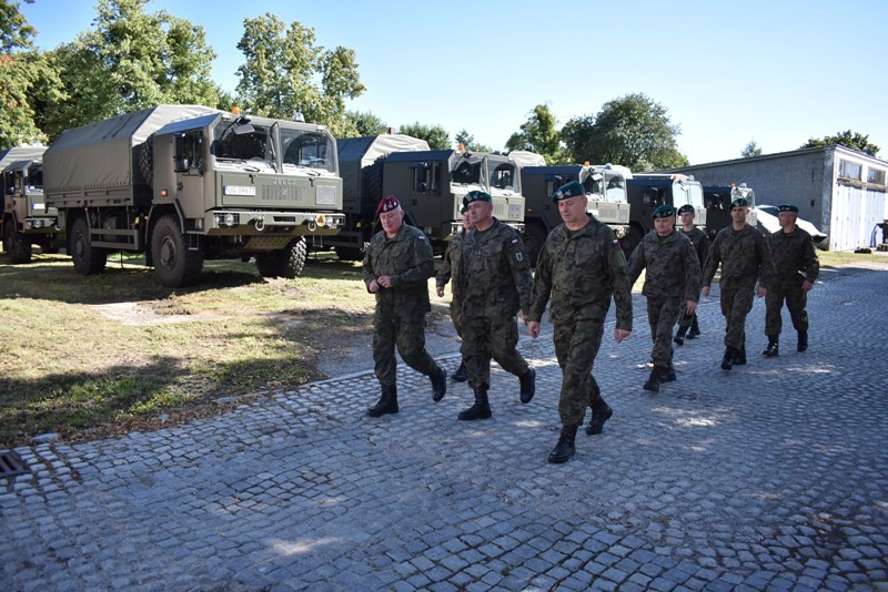 Elbląg, Generałowie z wizytą w pułku