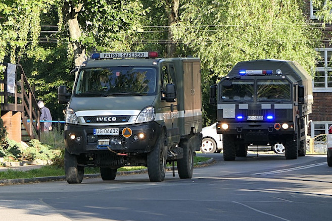 Elbląg, Przy Pionierskiej znaleziono element pocisku moździerzowego Elbląg, Przy Pionierskiej znaleziono element pocisku moździerzowego
