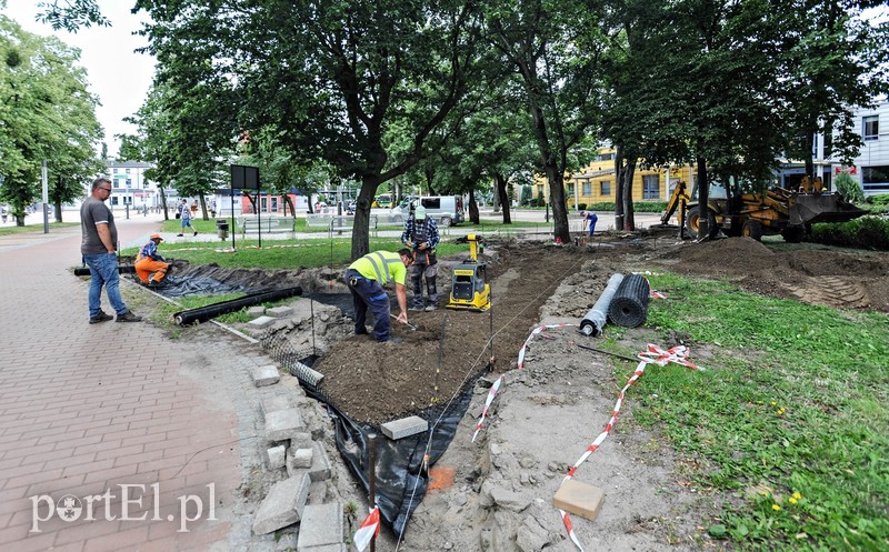 Elbląg, Zaczęli od chodnika, skończą na węźle