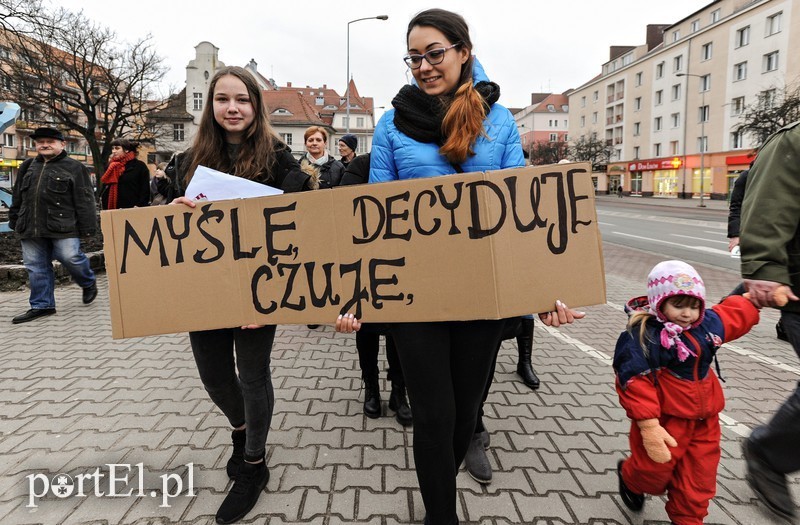 Elbląg, W Elblągu mamy już "tradycje marszowe", np. w marcu 2018 r. zorganizowano czarny protest przeciwko planom zaostrzenia prawa aborcyjnego
