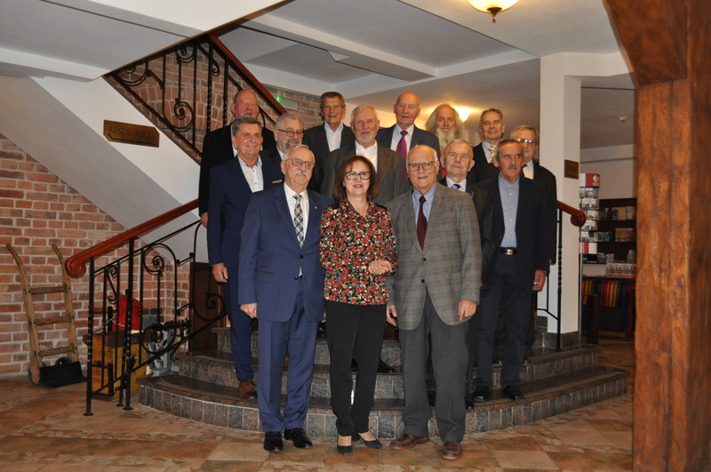 Elbląg, Absolwenci PG w Elblagu rocznik 1974 dziekanem doc.Olgierdem Olszewskim Elbląg, Absolwenci PG w Elblagu rocznik 1974 dziekanem doc.Olgierdem Olszewskim