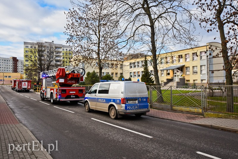 Elbląg, Ktoś rozpylił gaz pieprzowy w SP 18 Elbląg, Ktoś rozpylił gaz pieprzowy w SP 18