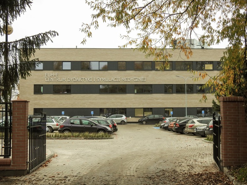 Nauczanie symulacyjne drogą rozwoju dydaktyki medycznej w EUH-E Nauczanie symulacyjne drogą rozwoju dydaktyki medycznej w EUH-E