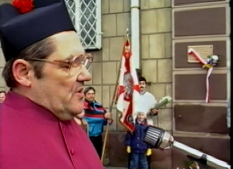 Elbląg, Ks. infułat Mieczysław Józefczyk na dużym ekranie Światowida Elbląg, Ks. infułat Mieczysław Józefczyk na dużym ekranie Światowida