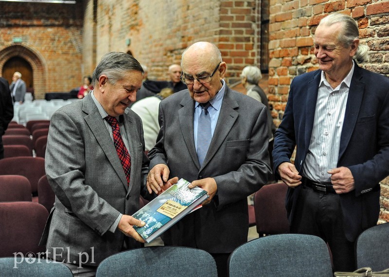 Elbląg, W Bibliotece Elbląskiej odbyła się premiera książki o Biurze Konstrukcyjnym