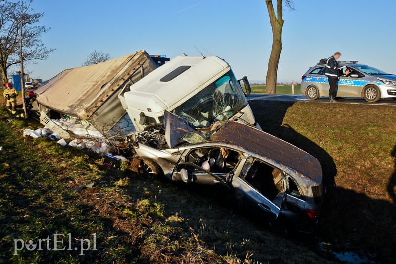 Elbląg, Czołowe zderzenie mercedesa z ciężarówką