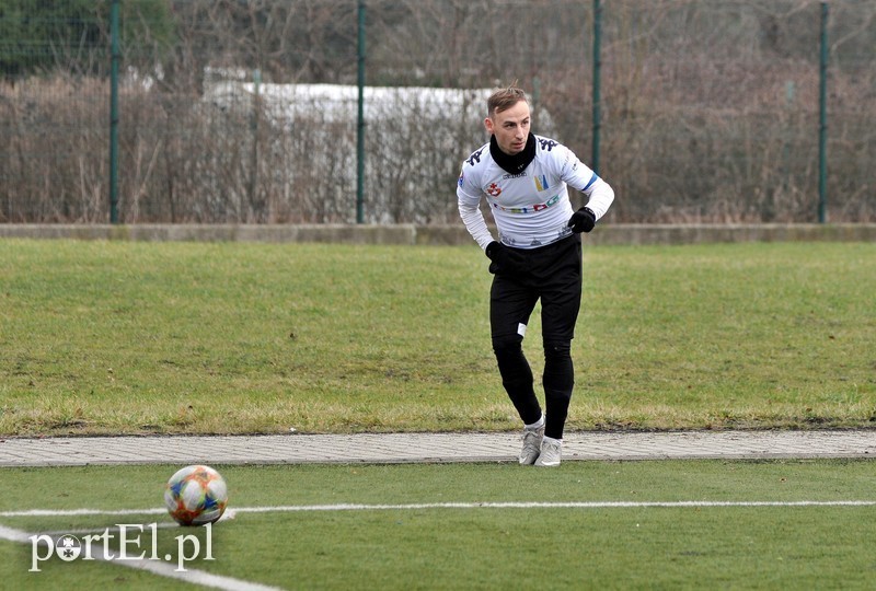 Elbląg, Damian Szuprytowski wykonywał rzut rożny, po którym padla bramka dla Olimpii