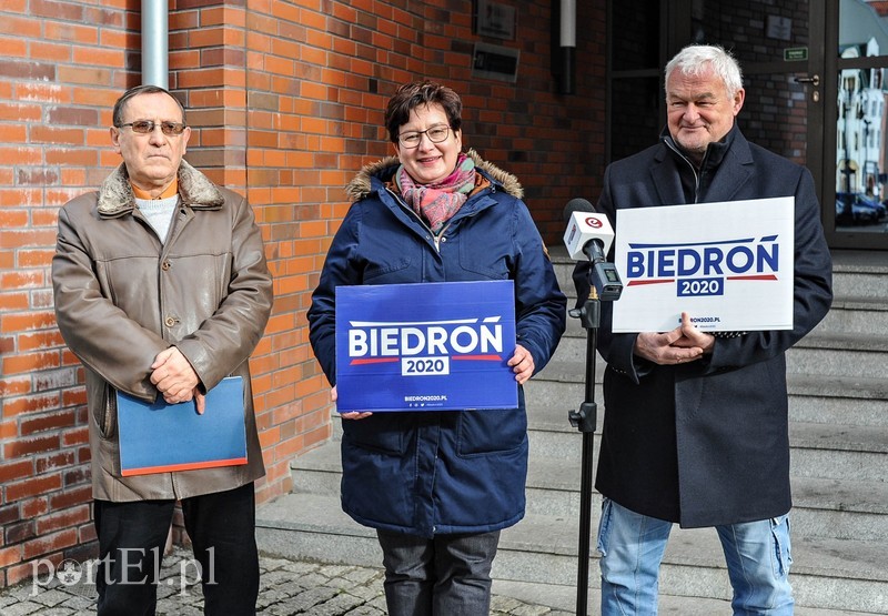 Elbląg, Dzialacze Wiosny poinformowali o zbiórce podpisów