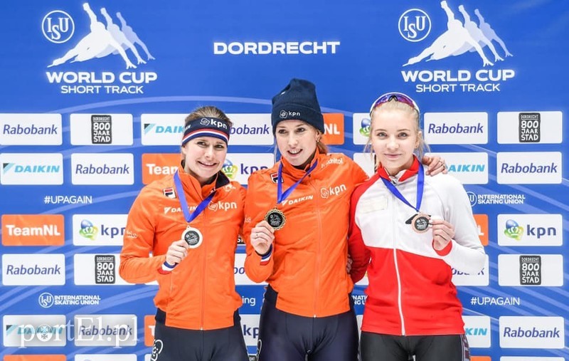 Elbląg, Kamila Stormowska (z prawej) zdobyła brązowy medal n zawodach Pucharu Świata
