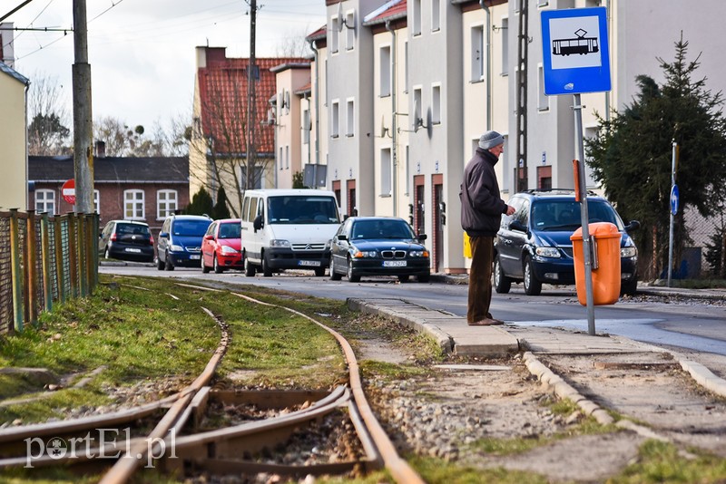 Elbląg, Przez Obrońców Pokoju nie jeżdżą ani tramwaje, ani autobusy