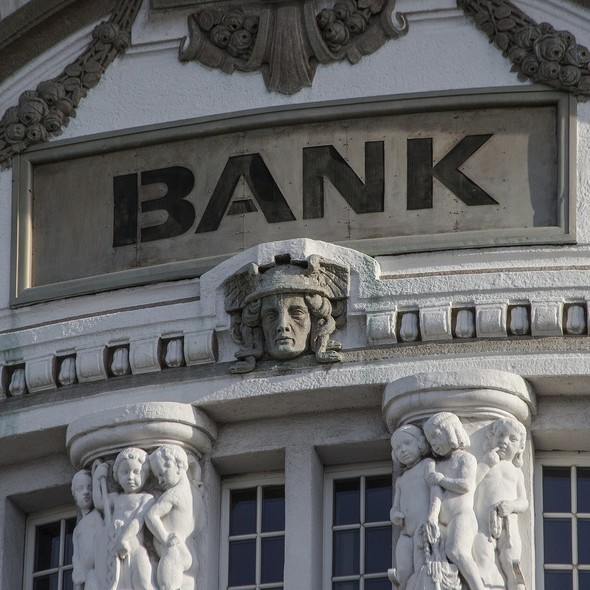 Kredyt gotówkowy dla obcokrajowca w Polsce – wymagania banków