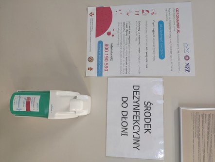 Elbląg, Dozowniki z płynem dezynfekującym do rąk w Urzędzie Miejskim