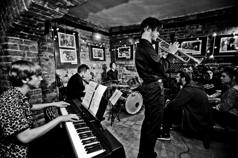 Elbląg, Jedna z sesji z młodymi jazzmanami w Krypcie, Elbląg, Jedna z sesji z młodymi jazzmanami w Krypcie,