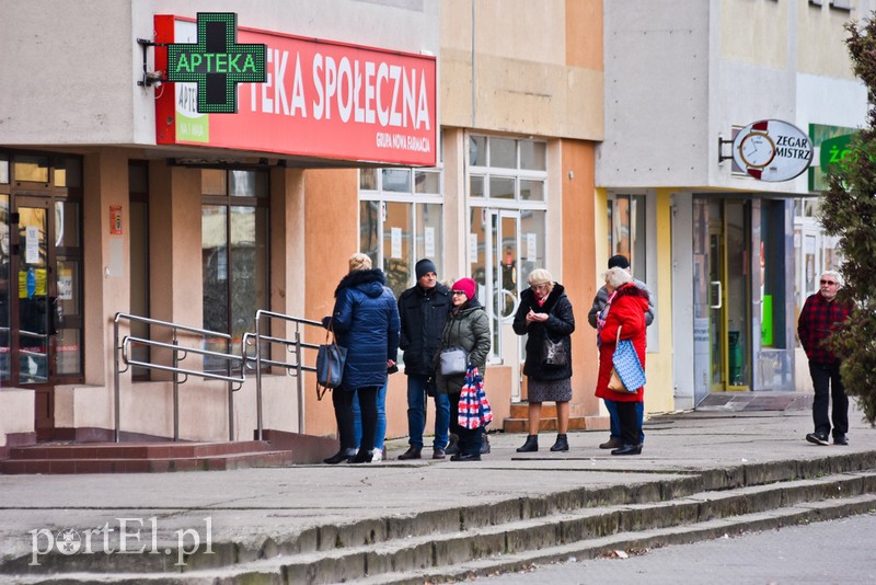 Elbląg, Apteki i sklepy wprowadziły ograniczenia w obsłudze klientów