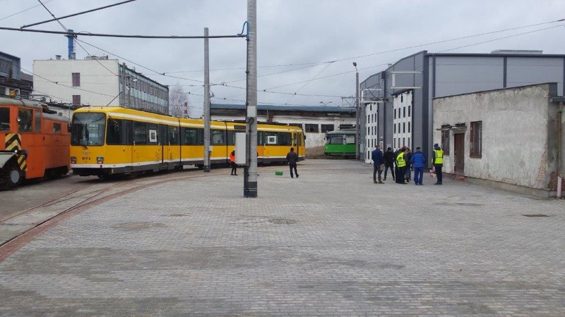Elbląg, Nowa hala tramwajowa i punkt przesiadkowy przy pl. Dworcowym gotowe Elbląg, Nowa hala tramwajowa i punkt przesiadkowy przy pl. Dworcowym gotowe