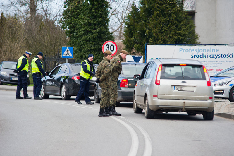 Elbląg, Kontrole mają potrwać przez cały weekend, Elbląg, Kontrole mają potrwać przez cały weekend,