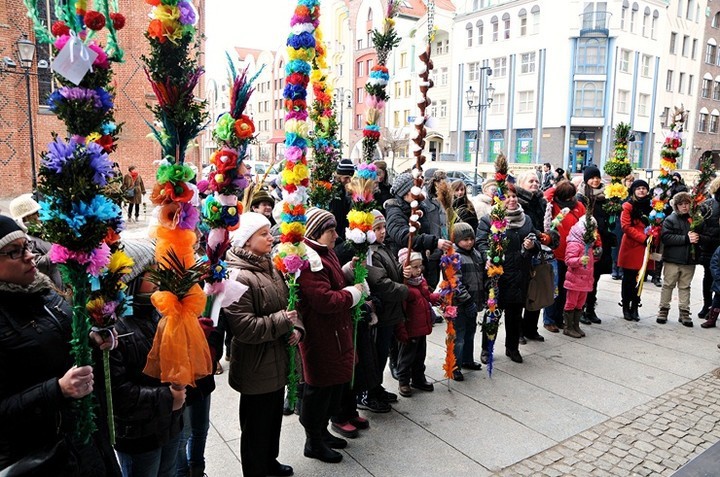 Elbląg, Święcenie palm przed Katedrą św. Mikołaja