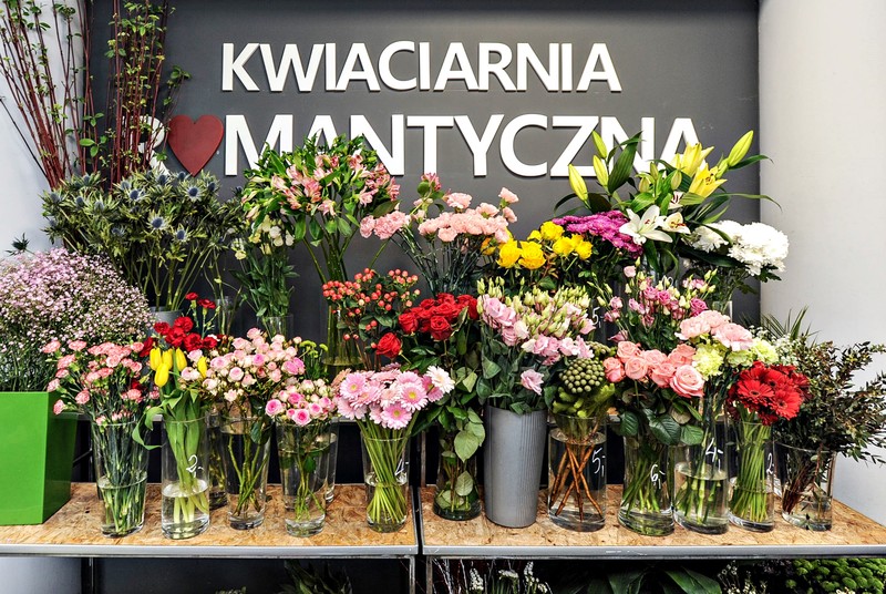 Zostań w domu, ale ciesz się wiosną z Kwiaciarnią Romantyczna Zostań w domu, ale ciesz się wiosną z Kwiaciarnią Romantyczna