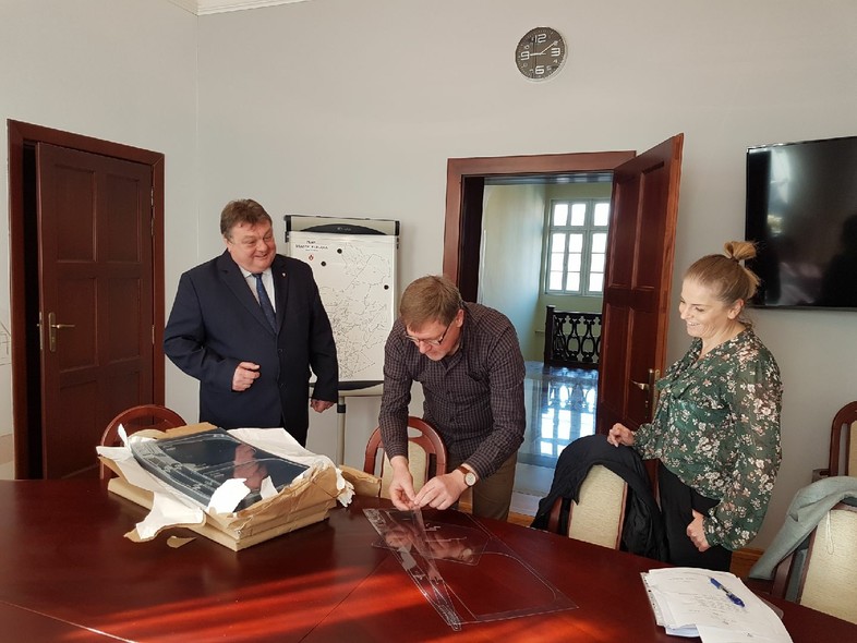 Elbląg, 400 przyłbic i materiał do maseczek Elbląg, 400 przyłbic i materiał do maseczek