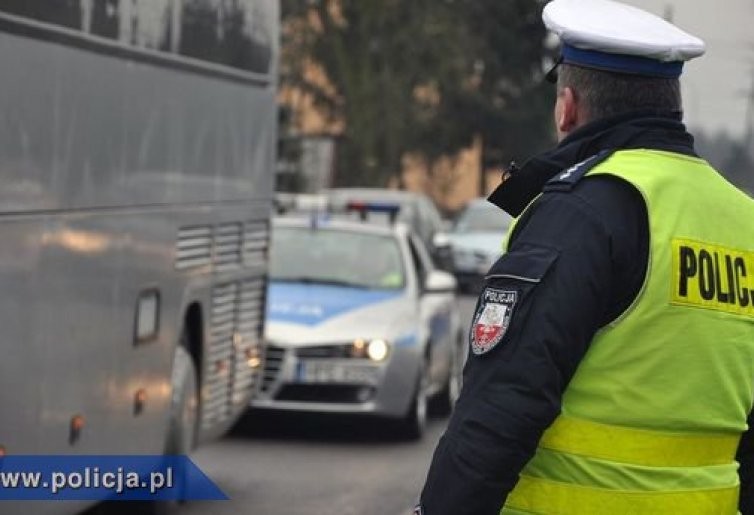 Elbląg, Kontrola autokaru przed wycieczką
