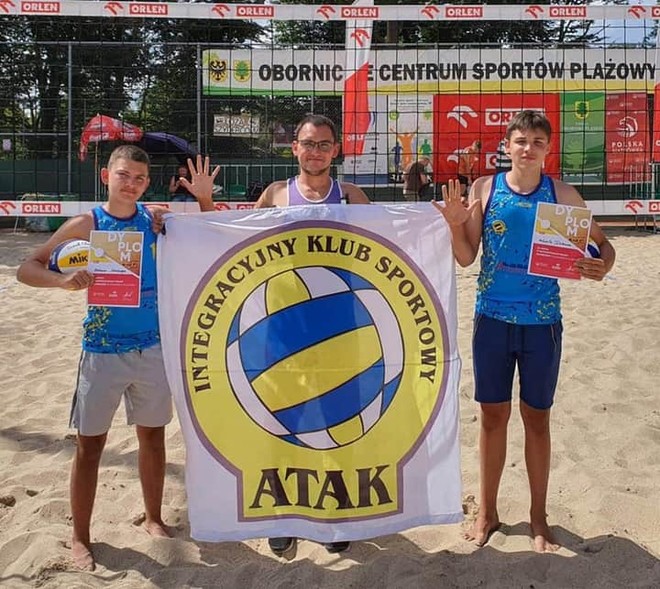 Elbląg, Siatkarze Ataku Oskar Woźny i Kamil Dobosz zajęli piate miejsce na mistrzostwach Polski Elbląg, Siatkarze Ataku Oskar Woźny i Kamil Dobosz zajęli piate miejsce na mistrzostwach Polski