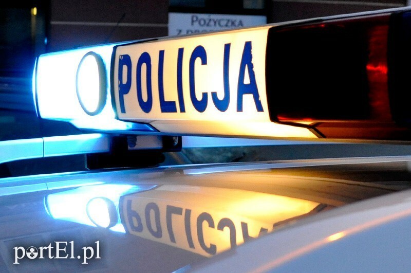 Elbląg, Wypadek na roli, mężczyzna przygnieciony przez prasę rolniczą Elbląg, Wypadek na roli, mężczyzna przygnieciony przez prasę rolniczą