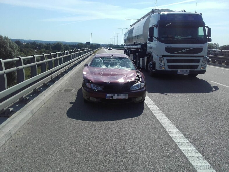 Elbląg, Jechał bez… szyb i prawa jazdy, za to po narkotykach