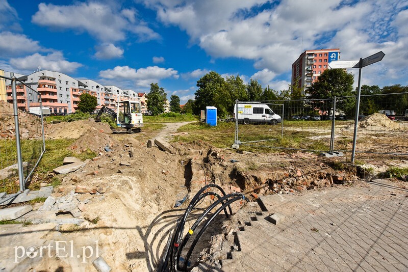 Elbląg, Przy placu Grunwaldzkim stanie nowy budynek