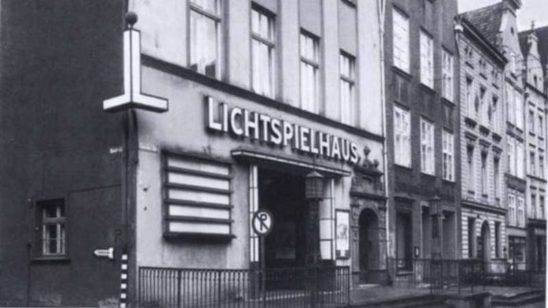 Elbląg, Kino Lichtspielhaus przy ul. Rzeźnickiej w latach 30. XX wieku, dzisiaj w tym miejscu znajduje się restauracja azjatycka Elbląg, Kino Lichtspielhaus przy ul. Rzeźnickiej w latach 30. XX wieku, dzisiaj w tym miejscu znajduje się restauracja azjatycka