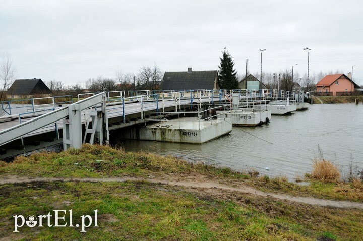 Elbląg, Most pontonowy w Nowakowie ma być zastąpiony przez obrotowy