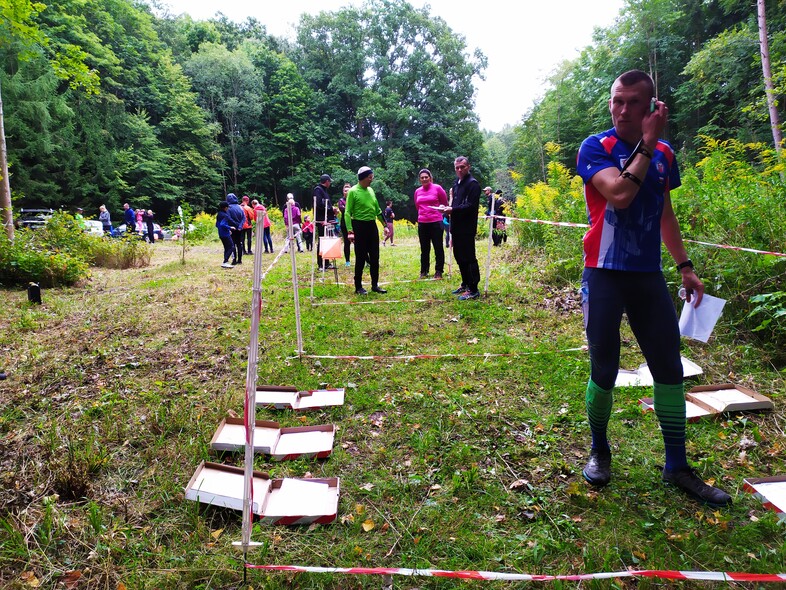 Elbląg, Biegacze posprzątali las Elbląg, Biegacze posprzątali las