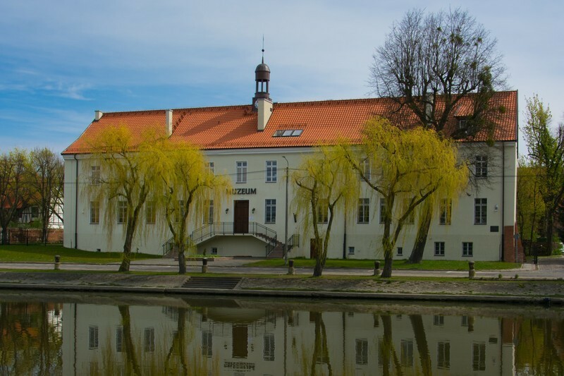 Elbląg, Ósma barykada 44: Pod Pokrzywą