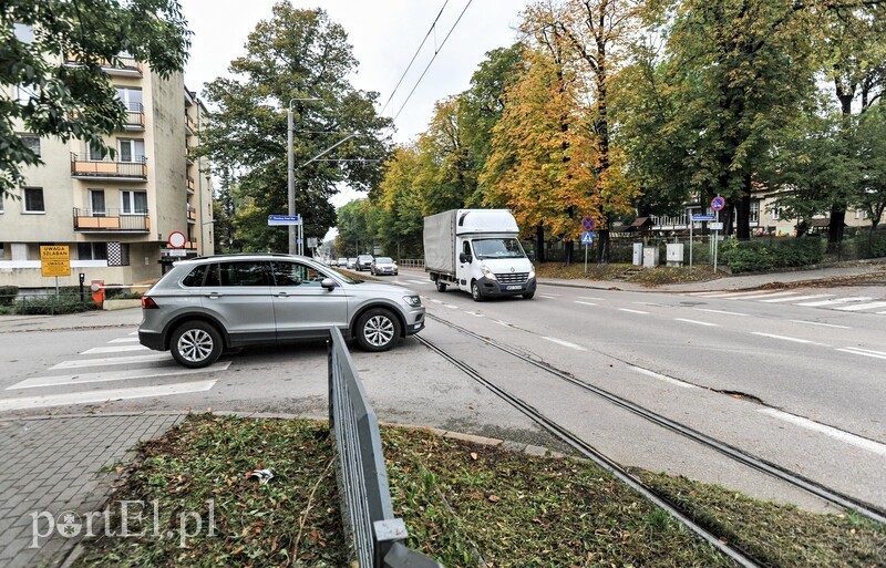 Elbląg, Czy sytuacja na tym skrzyżowaniu ulegnie poprawie? Elbląg, Czy sytuacja na tym skrzyżowaniu ulegnie poprawie?