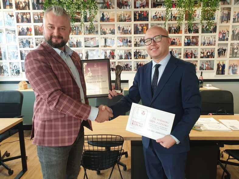 Elbląg, Łukasz Szulc (z lewej) i prezes Fundacj Elbląg Krzysztof Grablewski Elbląg, Łukasz Szulc (z lewej) i prezes Fundacj Elbląg Krzysztof Grablewski