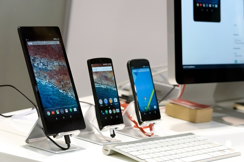 Na co zwrócić uwagę kupując telefon? Podpowiadamy Na co zwrócić uwagę kupując telefon? Podpowiadamy