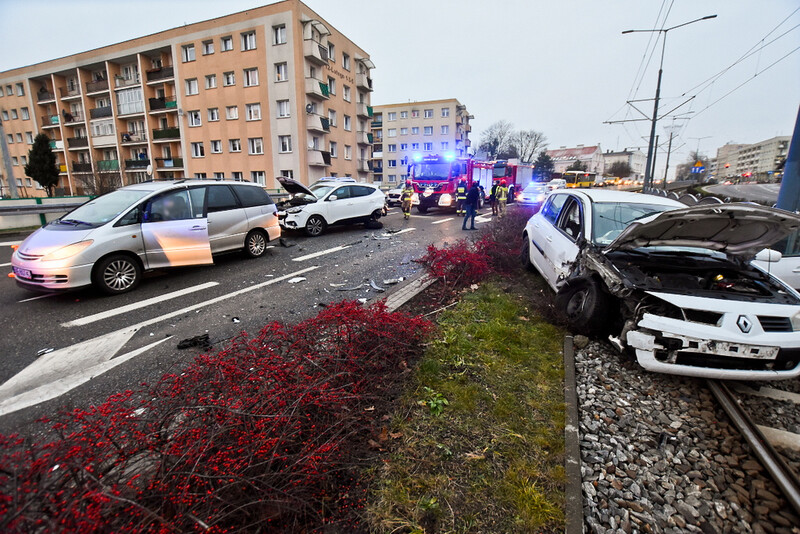 Elbląg, Spowodował kolizję na 12 Lutego i uciekł