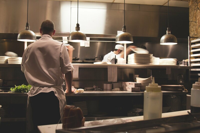 Elbląg, Restauratorzy otwierają swoje biznesy. „To jest akt desperacji” (aktualizacja) Elbląg, Restauratorzy otwierają swoje biznesy. „To jest akt desperacji” (aktualizacja)