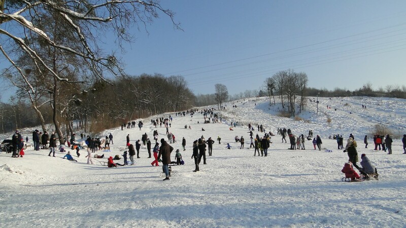 Elbląg, Tak wyglądała zimowa rekreacja elblążan na Górze Chrobrego w styczniu. Zdjęcie nadesłane przez Czytelnika