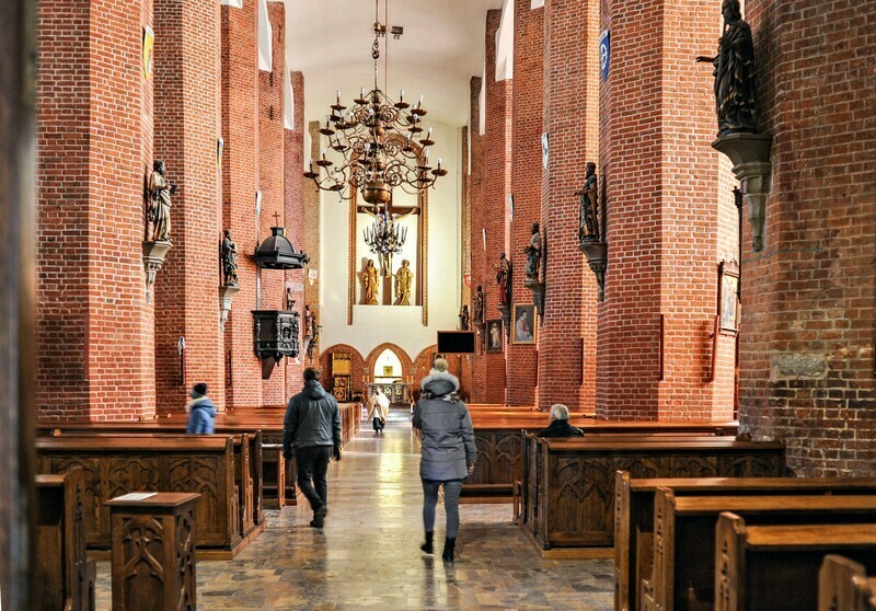 Elbląg, Wielki Tydzień z obostrzeniami