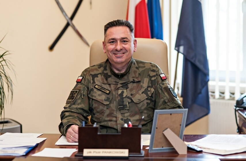 Elbląg, Budowa nowej hali remontowej jest realizowana zgodnie z planem - zapewnia płk Piotr Pankowski Elbląg, Budowa nowej hali remontowej jest realizowana zgodnie z planem - zapewnia płk Piotr Pankowski