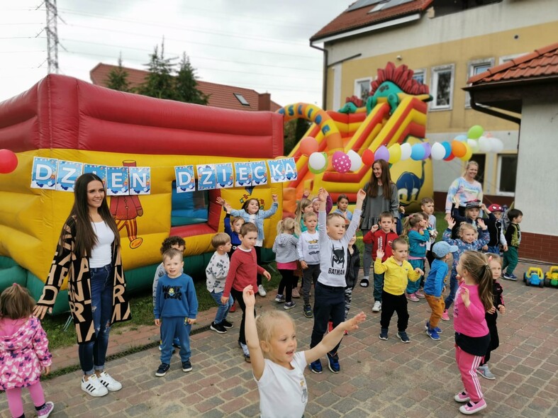 El reclutamiento está en marcha para un jardín de infancia bilingüe privado