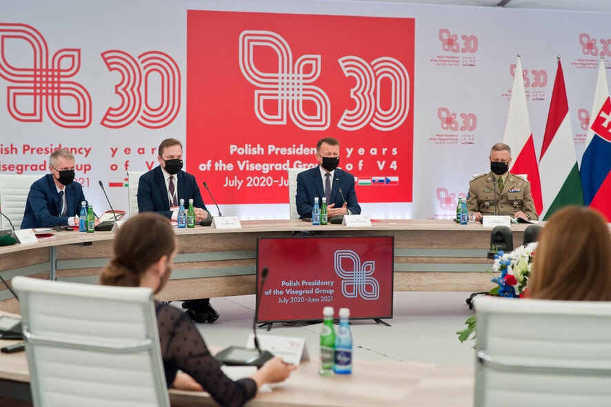 Elbląg, Ministrowie obrony Grupy Wyszehradzkiej (V4) podczas rozmów w Elblągu Elbląg, Ministrowie obrony Grupy Wyszehradzkiej (V4) podczas rozmów w Elblągu