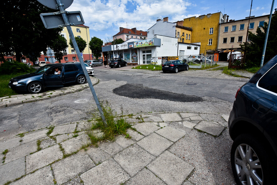 Elbląg, Czytelnik: "Stan tych ulic to jakaś katastrofa" Elbląg, Czytelnik: "Stan tych ulic to jakaś katastrofa"
