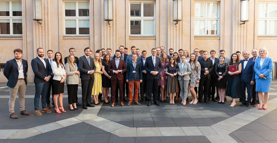 Elbląg, Studentki PWSZ w Elblągu laureatkami konkursu Rządowego Centrum Legislacji